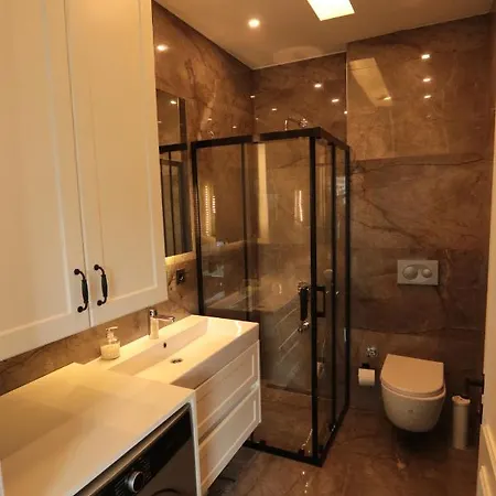 Vakantiehuis Luxurious, Modern With Private Pool In *